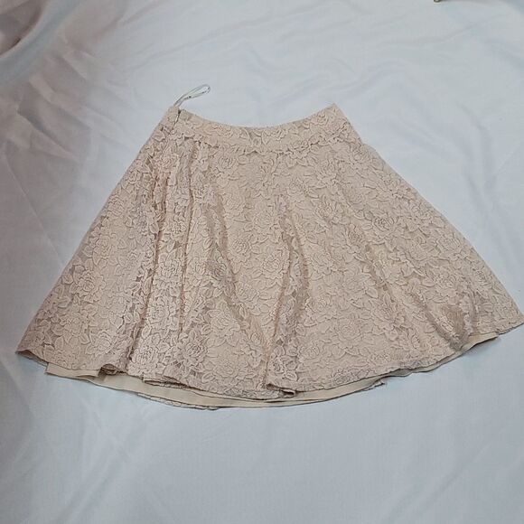 Beautiful Forever 21 Lace Skirt! - Picture 5 of 7